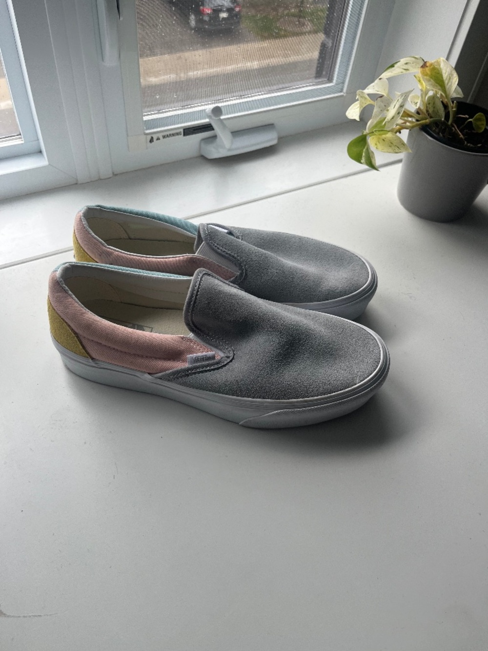 Vans Slip-On Shoes – Women's Size 10